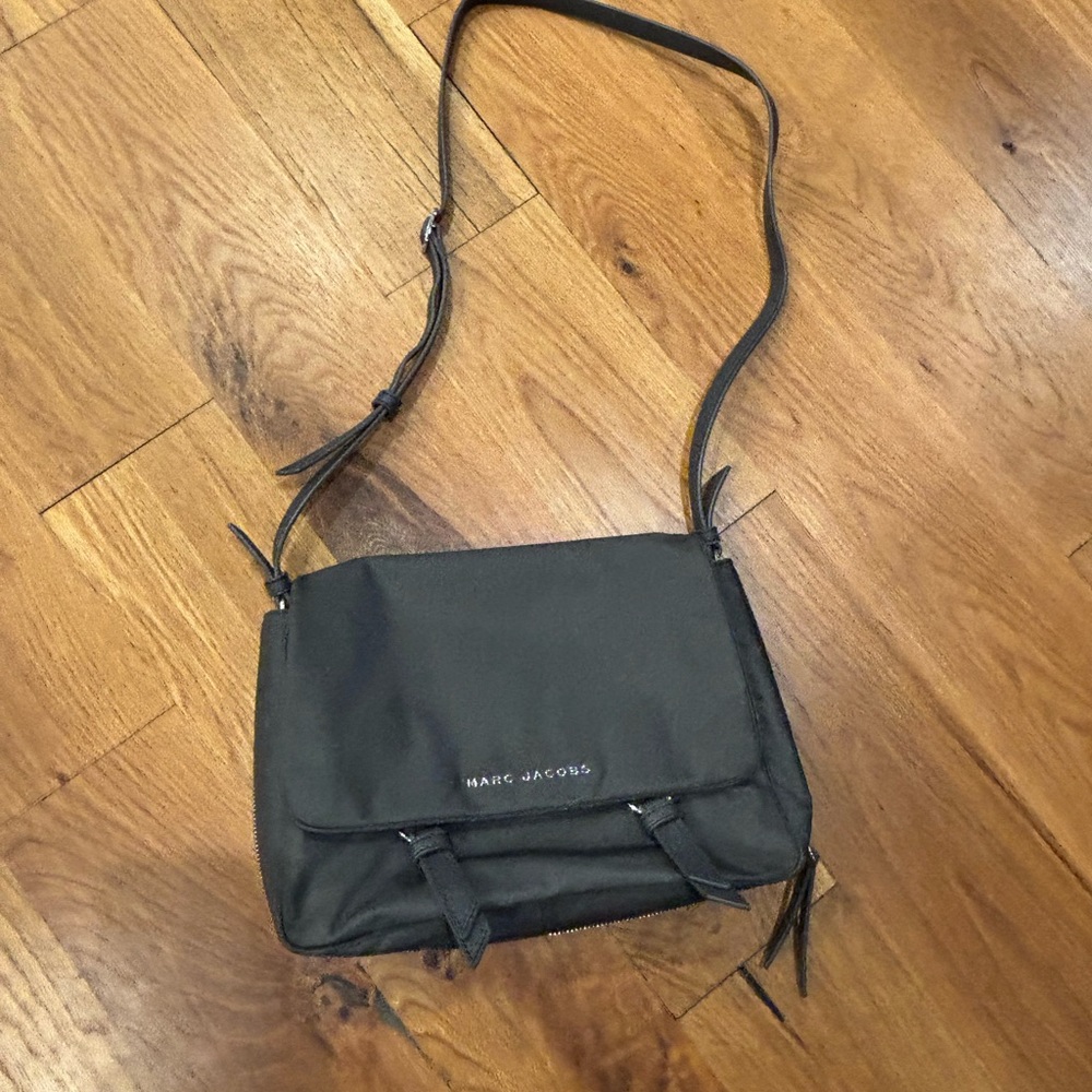 Marc Jacobs Black Crossbody Bag Modern Minimalist Design